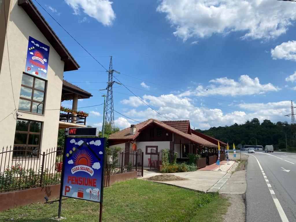 Pensiunea Casa Soarelui Simian Bagian luar foto