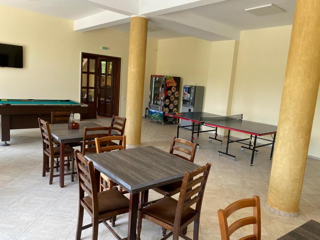 Pensiunea Casa Soarelui Simian Bagian luar foto