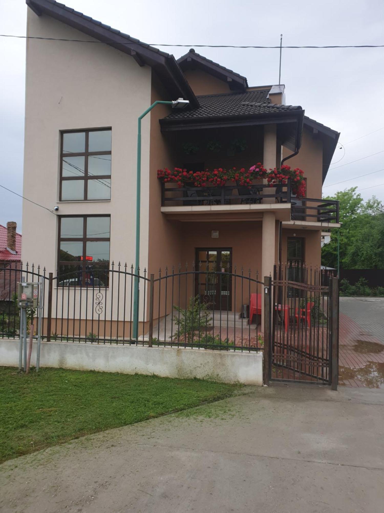 Pensiunea Casa Soarelui Simian Bagian luar foto