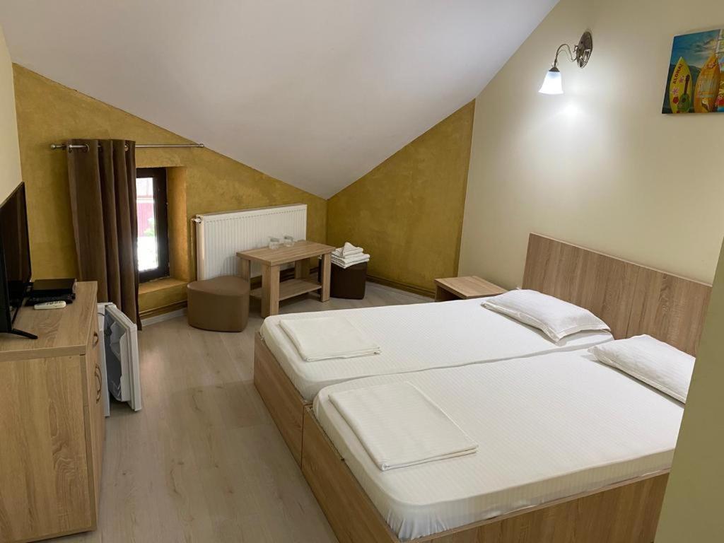 Pensiunea Casa Soarelui Simian Ruang foto
