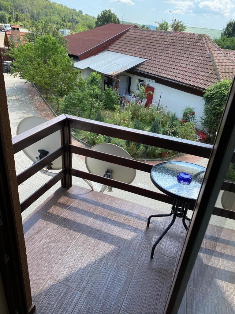 Pensiunea Casa Soarelui Simian Ruang foto